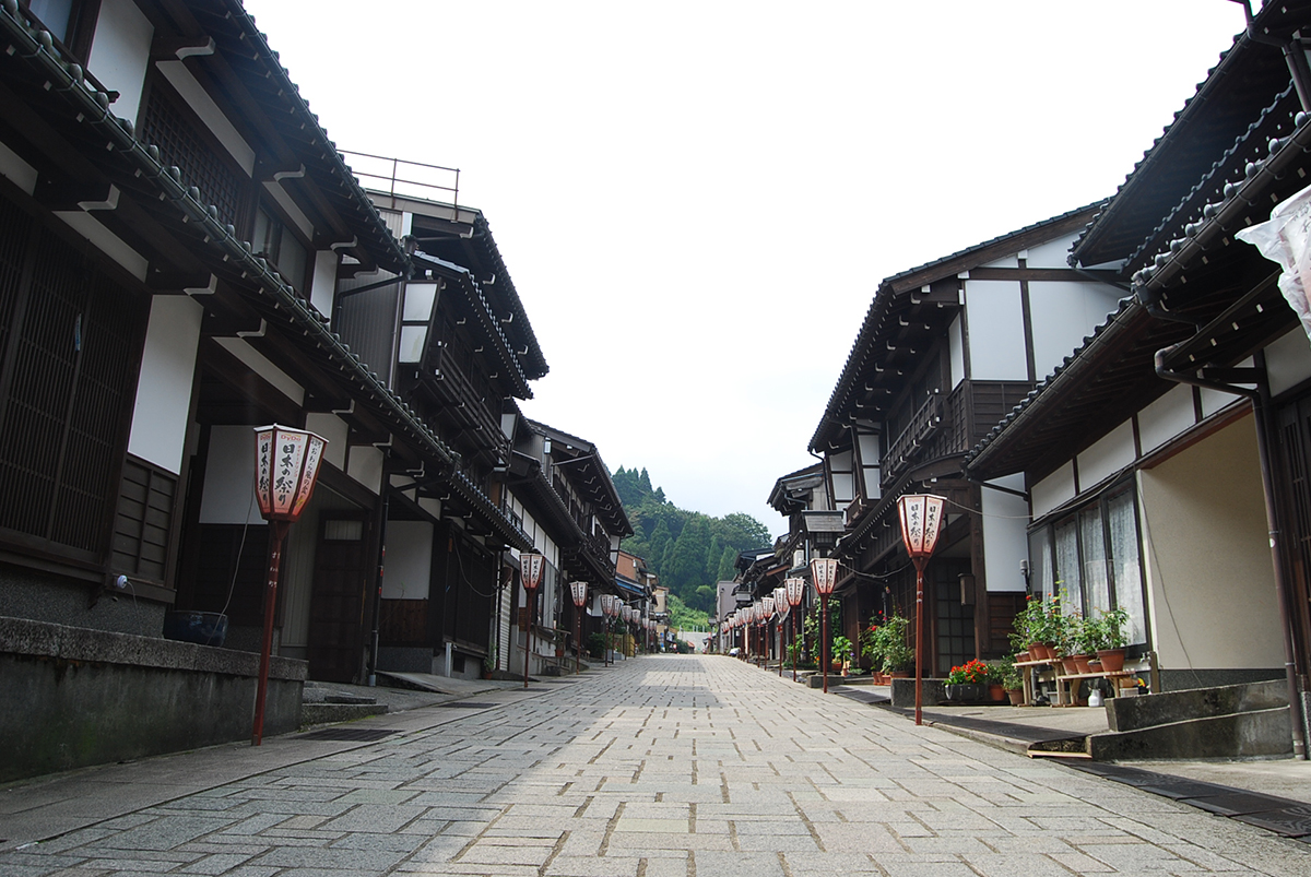 八尾のまちなみ